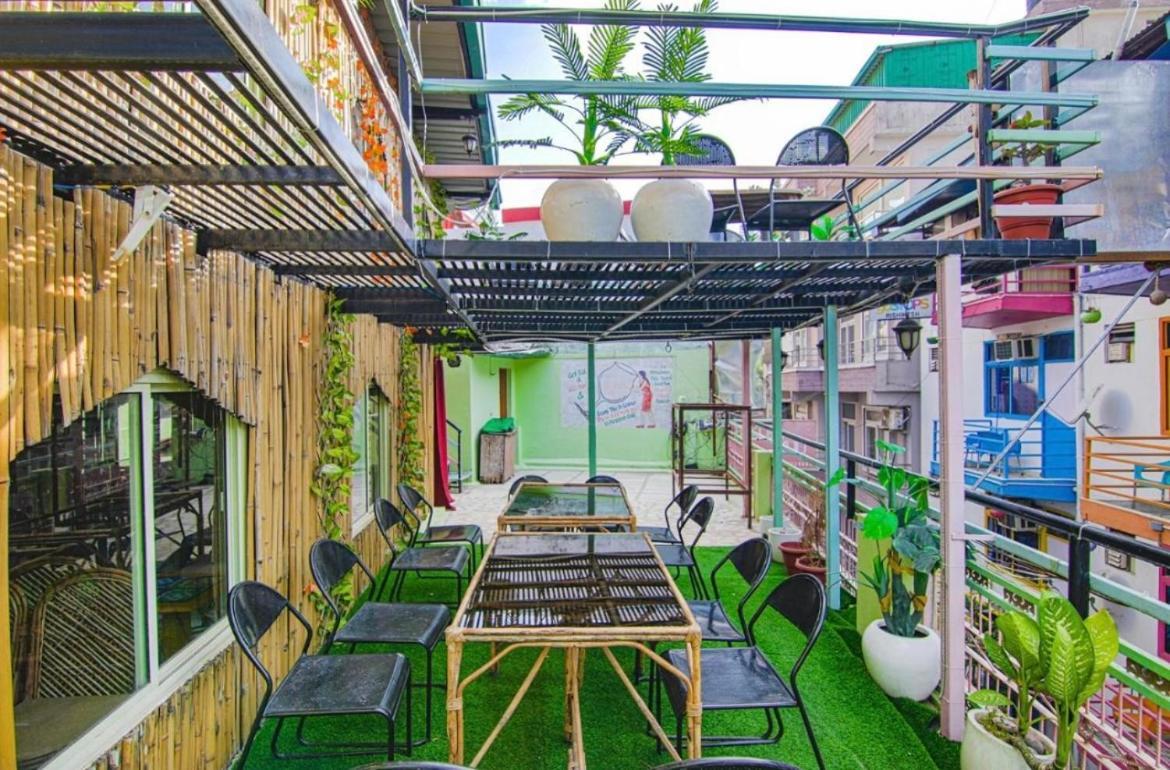 The For You Hotel & Restaurant Rishīkesh Exteriör bild